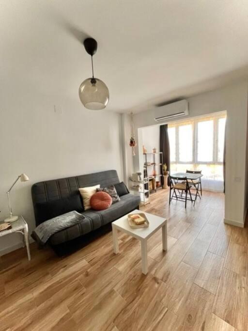 Acogedor Estudio 650 M De Playa 푸엔히롤라 외부 사진